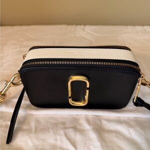 Marc Jacobs Black with multicolor Snapshot Crossbody Bag